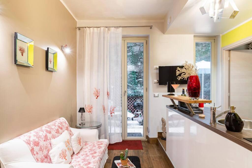 Апартаменты Lily'S - Near Harbor And Downtown With Terrace - Italy Flat Vacation Генуя Экстерьер фото