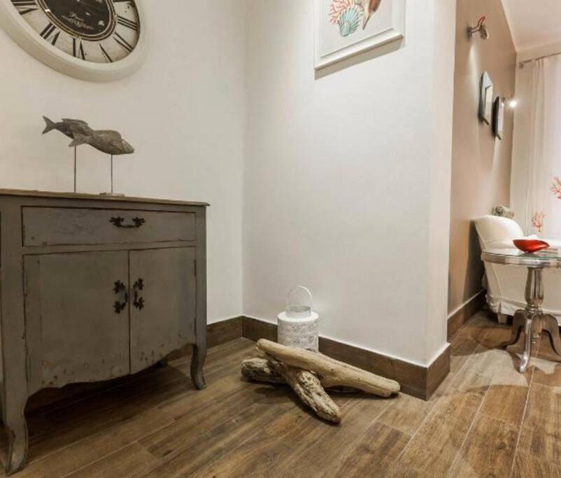 Апартаменты Lily'S - Near Harbor And Downtown With Terrace - Italy Flat Vacation Генуя Экстерьер фото